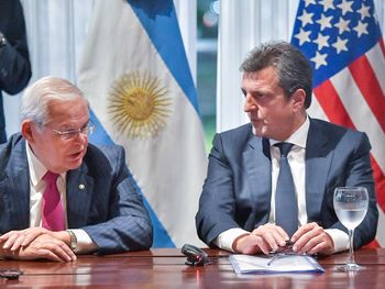 Massa recibió a senadores de Estados Unidos en su casa