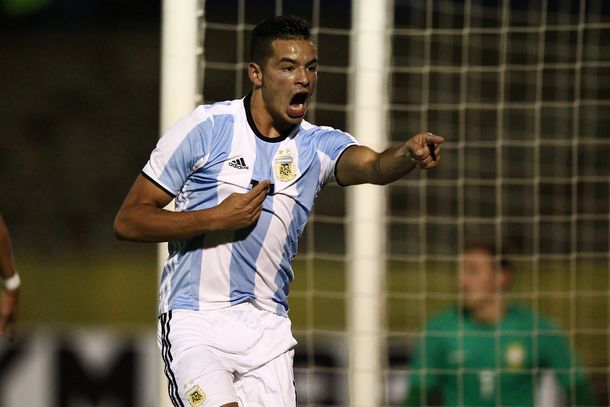 Brian Mansilla celebrando el gol del empate