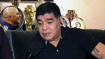 diego maradona, durisimo con el corcho jorge sampaoli: es un falso diego maradona, durisimo con el corcho jorge sampaoli: es un falso
