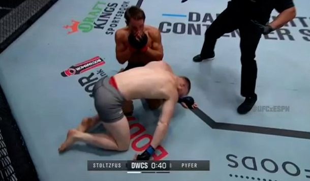 Impresionante lesión de un aspirante a la UFC
