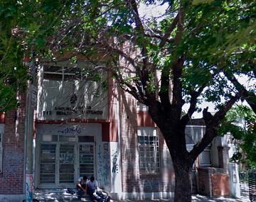 Sorprenden a padres teniendo sexo en escuela
