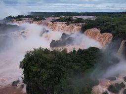Tras la crecida del río, confirmaron la reapertura del Parque Nacional Iguazú Tras la crecida del río, confirmaron la reapertura del Parque Nacional Iguazú