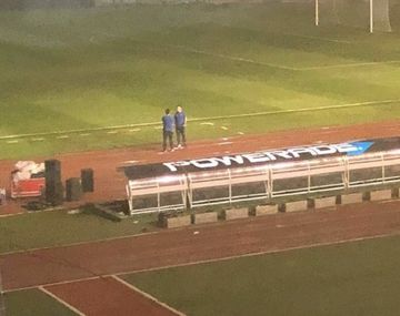 Guillermo y Gustavo, a solas y a oscuras en el Kempes