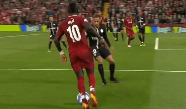 Seguí bailando: Neymar sufrió de su propia medicina y quedó en ridículo