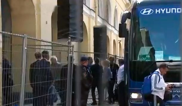 La visita menos pensada para la Selección: Coppola se metió en la concentración