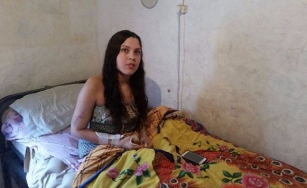 La atropelló un conductor borracho y desde hace 9 meses espera una protésis