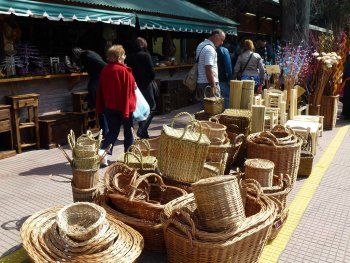 No hay una sola cama disponible: Tigre cierra plazas, ferias y el Puerto de Frutos por el aumento de casos
