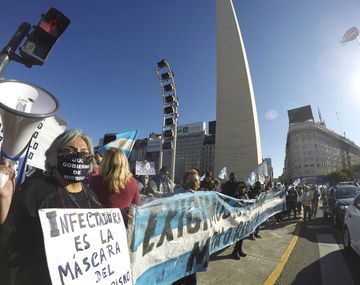 El Gobierno pide perdón a los médicos por no haber podido evitar la marcha