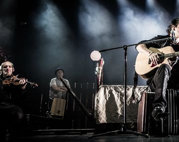 Ricardo Arjona se presentó ante una multitud