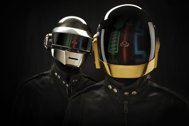 Es furor la versión cumbia de un famoso tema de Daft Punk