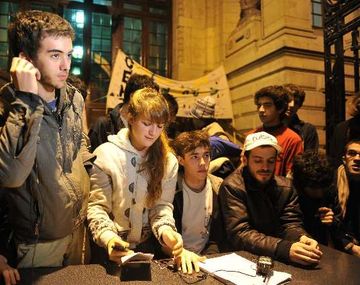 Estudiantes marcharán en protesta al rectorado de la UBA
