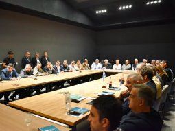 cambios en el futbol: anularian los descensos y volverian 30 equipos cambios en el futbol: anularian los descensos y volverian 30 equipos