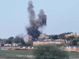 Reino Unido: detonaron una bomba de la Segunda Guerra Mundial y hubo miles de evacuados por peligro de derrumbe
