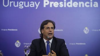 El presidente Luis Lacalle Pou invitó a los ex mandatarios uruguayos a acompañarlo a la asunción de Lula da Silva en Brasil. El presidente Luis Lacalle Pou invitó a los ex mandatarios uruguayos a acompañarlo a la asunción de Lula da Silva en Brasil.