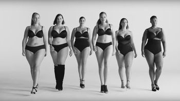 censuran un anuncio que mostraba a modelos xl por considerarlo inapropiado censuran un anuncio que mostraba a modelos xl por considerarlo inapropiado