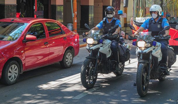 Brutal represión de la policía mendocina a jóvenes skaters
