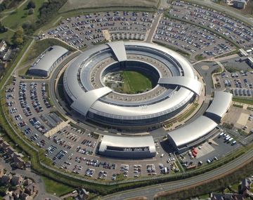 Reino Unido obligado a revelar políticas de espionaje a través de Facebook