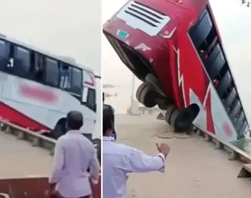 Tragedia en Bangladesh: un micro cayó a un río y 26 personas murieron