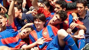 Se retiró por un motivo inesperado: jugó en la misma cancha de Messi y tenía un futuro prometedor Se retiró por un motivo inesperado: jugó en la misma cancha de Messi y tenía un futuro prometedor