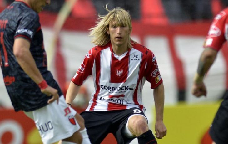 Asaltan a los padres del jugador Gastón Machín y se llevan hasta las camisetas Asaltan a los padres del jugador Gastón Machín y se llevan hasta las camisetas