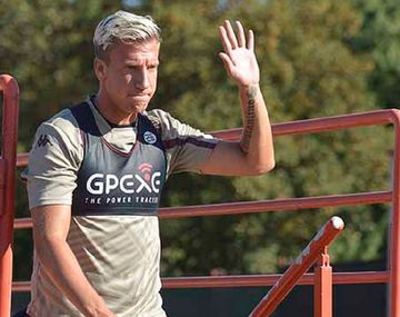 Humillante: el DT de Maxi López lo comparó con un lavarropas