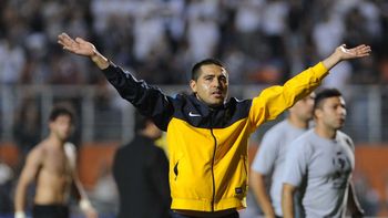 ¿riquelme quiso patear al arco o tiro el centro? ¿riquelme quiso patear al arco o tiro el centro?