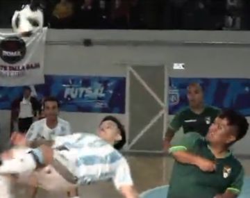 El golazo de chilena de Martín Antúnez para la Selección de talla baja