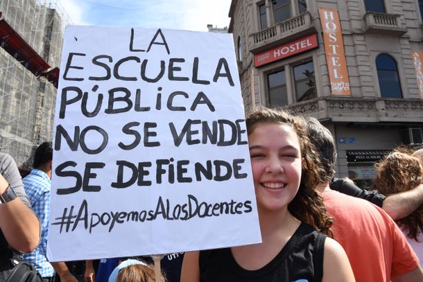 Los docentes bonaerenses ratificaron su adhesión al paro de mujeres