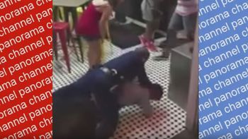 video: toma de lucha libre de un policia para realizar un arresto video: toma de lucha libre de un policia para realizar un arresto
