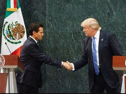 Enrique Peña Nieto y Donald Trump en una reunión mantenida en México Enrique Peña Nieto y Donald Trump en una reunión mantenida en México
