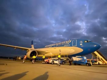 Alarma en Aeroparque y Ezeiza por amenazas de bomba que afectaron a dos vuelos en simultáneo