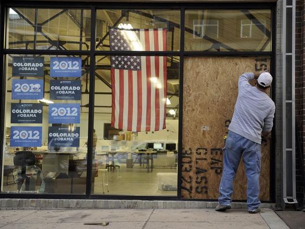 Balean la sede de campaña de Barack Obama en Denver