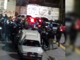 barras de racing se enfrentaron a tiros en un club por una interna barras de racing se enfrentaron a tiros en un club por una interna