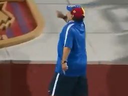 Diego Maradona enfrentó a hinchas de&nbsp;al Fujairah