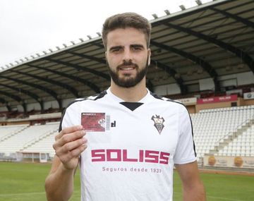 Pelayo Novo cayó del tercer piso de una concentración