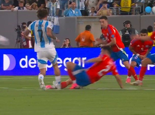 La esposa del jugador de Chile que pisó Rodrigo De Paul lo liquidó: ¡Mala leche!
