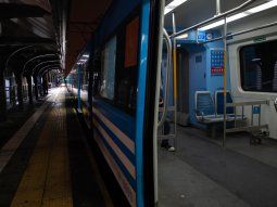 Controles en trenes, subtes y accesos a la Ciudad en el primer día de nuevas restricciones