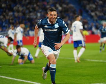 El gol de Maravilla Martínez para Racing ante Vélez en los cuartos de final