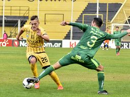 caruso lo hizo de nuevo: sarmiento se queda en primera division caruso lo hizo de nuevo: sarmiento se queda en primera division