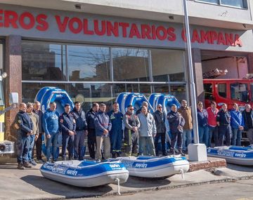 1win donó embarcaciones a bomberos voluntarios para asistir a municipios afectados por inundaciones