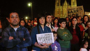 marcharon a 14 meses de la tragica inundacion en la plata marcharon a 14 meses de la tragica inundacion en la plata