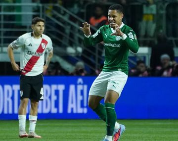 El gol de Vitor Roque para poner a Palmeiras arriba en la serie contra River