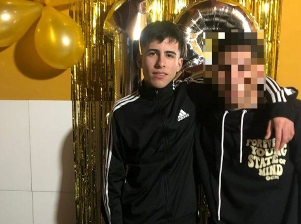 Santiago López Monte, asesinado por su novia de 16 años en Remedios de Escalada. Santiago López Monte, asesinado por su novia de 16 años en Remedios de Escalada.