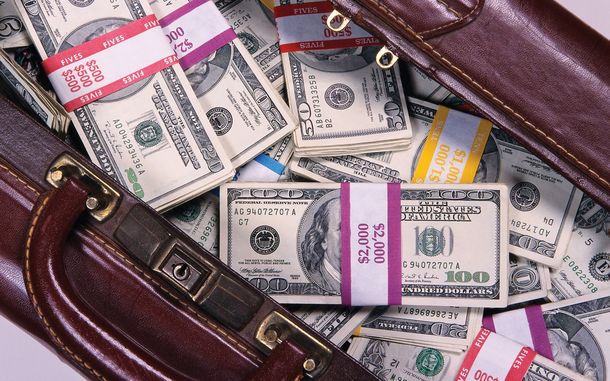 Dólar contado con liqui: el Gobierno sale a controlar si hay lavado de dinero y pone tope a fondos comunes