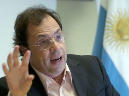 Giustozzi llega a la Embajada de Ecuador