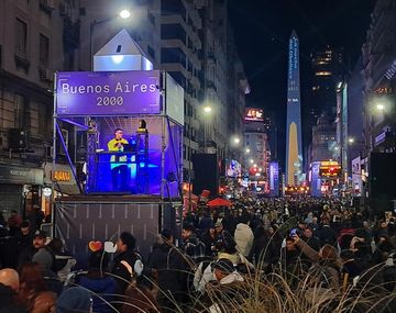Fiesta por el Obelisco: más de 200 mil personas celebraron sus 90 años