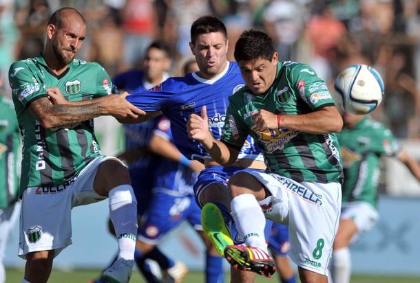 En un partido chato, Godoy Cruz se llevó un triunfazo de Mataderos