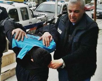 Ladrón distraído: robó una casa y se olvidó la mochila con sus documentos