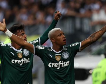 Palmeiras rescató un empate, matuvo el invicto y dejó abierta la llave contra Atlético Mineiro. 