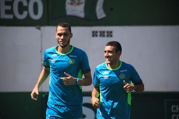 Helio Neto volvió a trotar tras la tragedia de Chapecoense - Crédito: @juanpablodeole